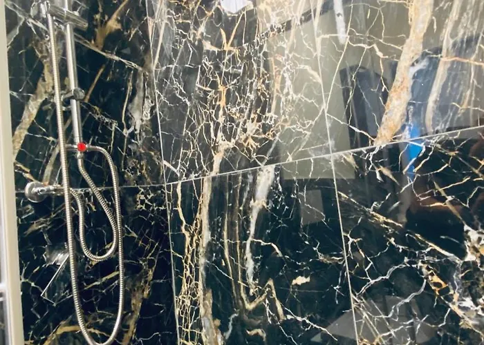 & Breakfast Nel Cuore Di פאנצה