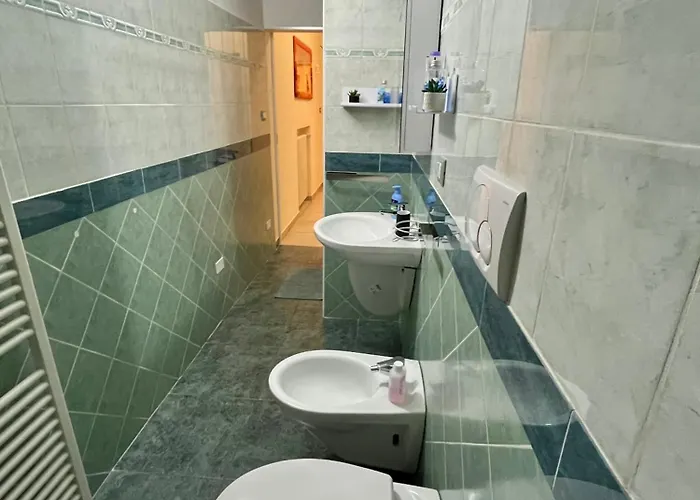 & Breakfast Nel Cuore Di 파엔차